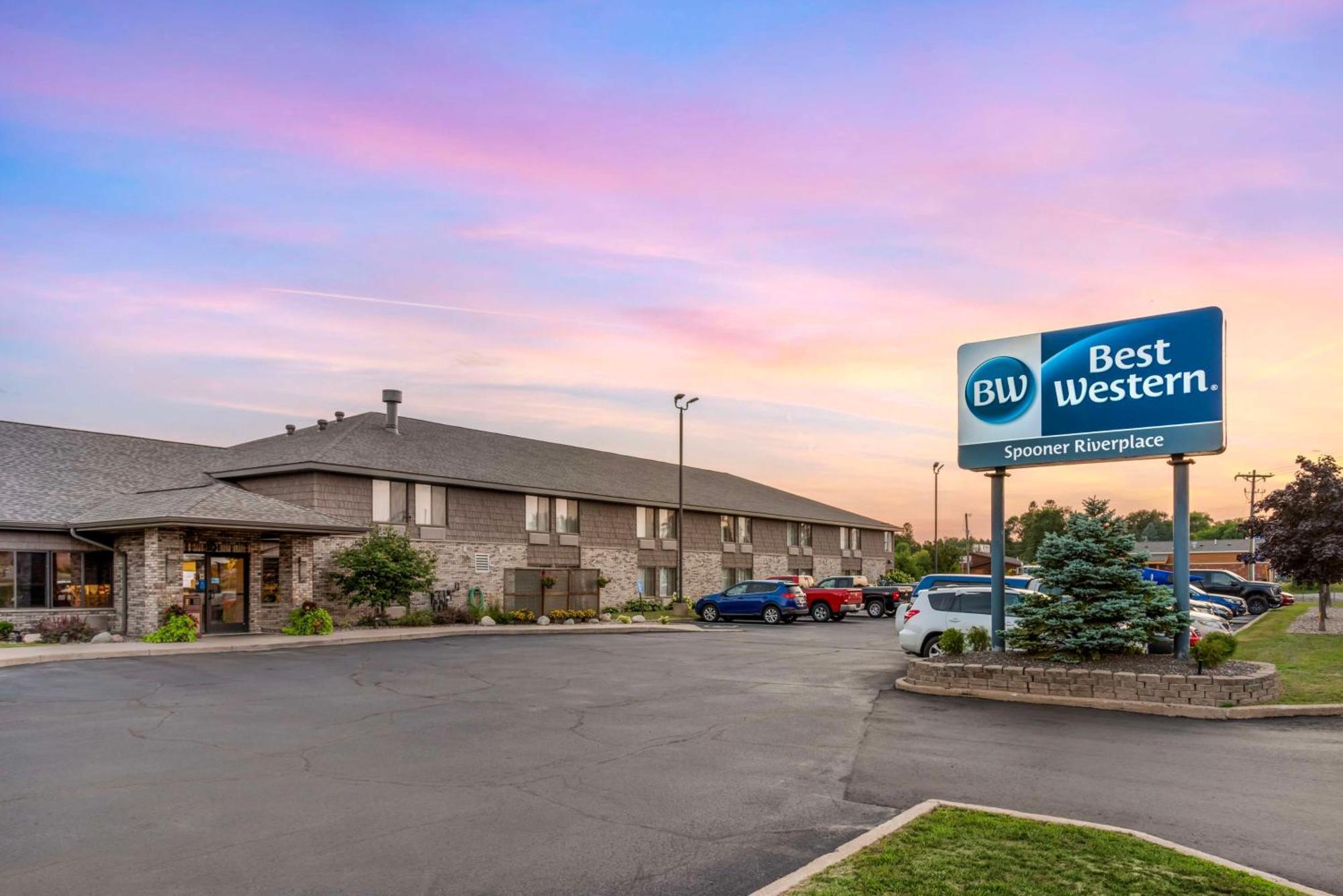 Best Western Spooner Riverplace Экстерьер фото