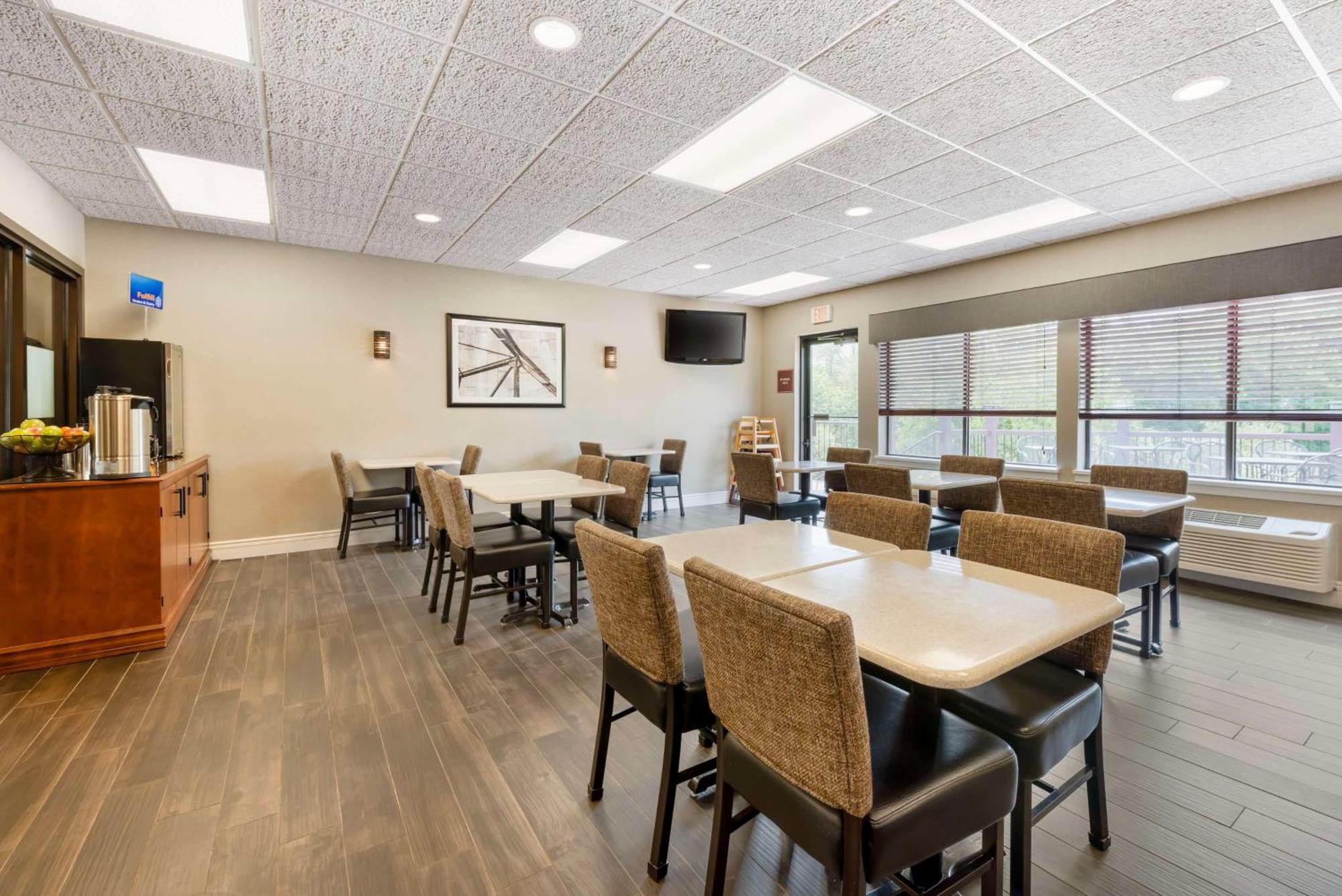 Best Western Spooner Riverplace Экстерьер фото