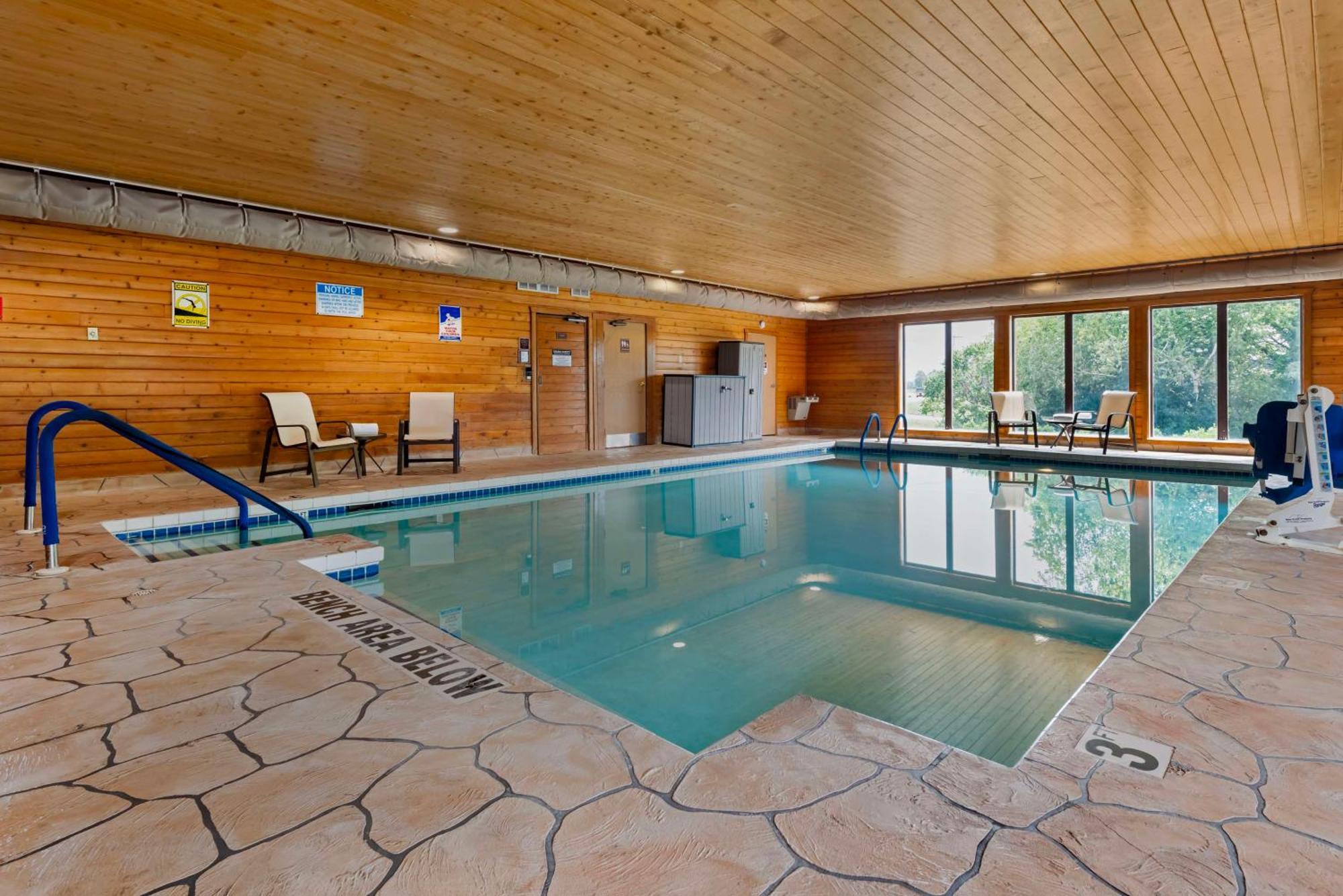 Best Western Spooner Riverplace Экстерьер фото